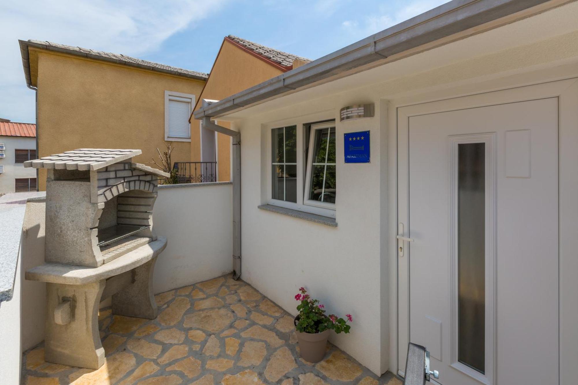 Nona Villa Crikvenica Buitenkant foto